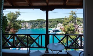 In-room safe, desk, laptop workspace, blackout curtains - Liadromia Hotel (Alonissos)
