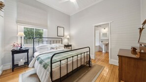 3 Schlafzimmer, Bügeleisen/Bügelbrett, Reisekinderbett, kostenloses WLAN