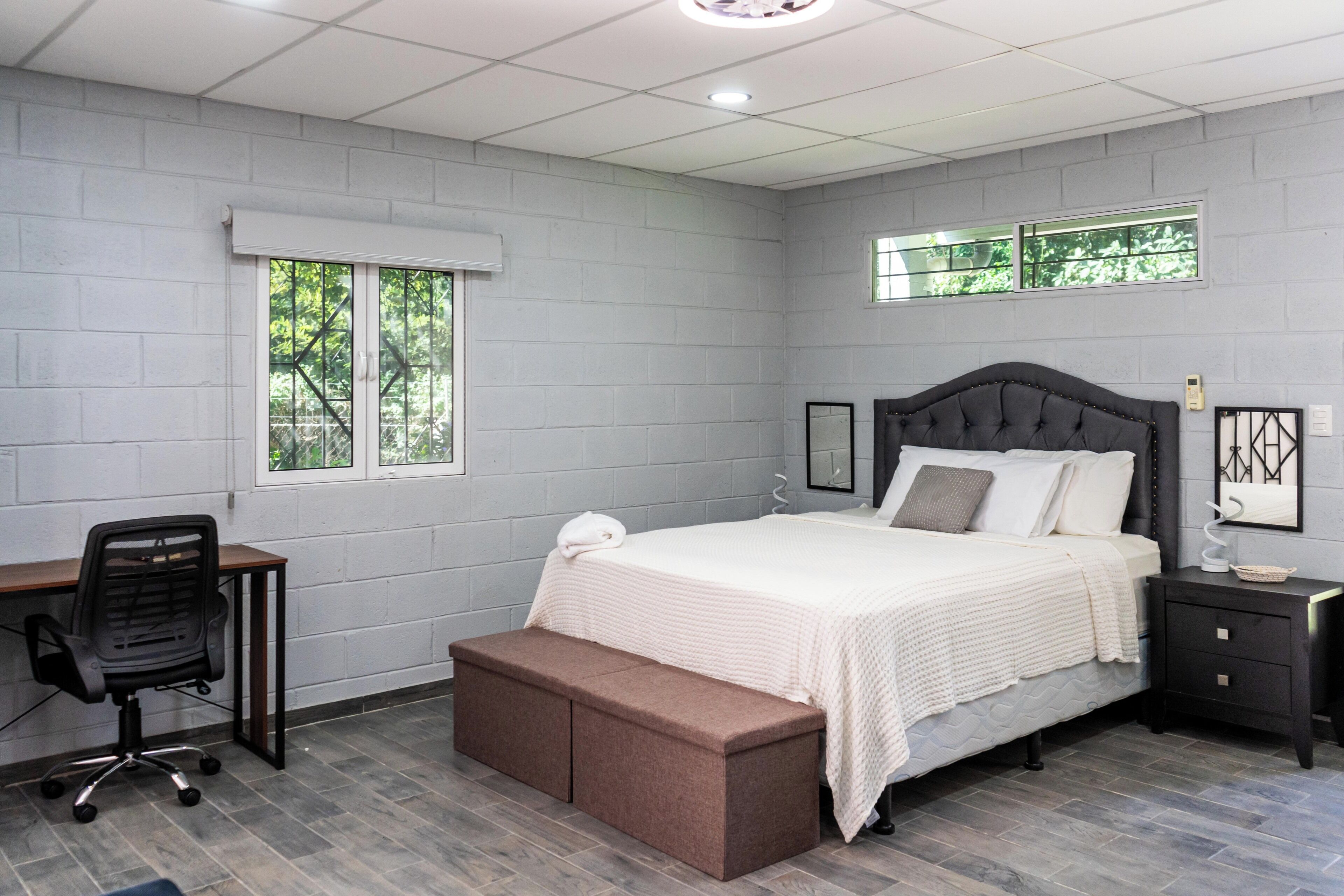 1 chambre, bureau, fer et planche à repasser, Wi-Fi