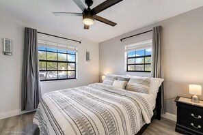 4 bedrooms, desk, iron/ironing board, free WiFi