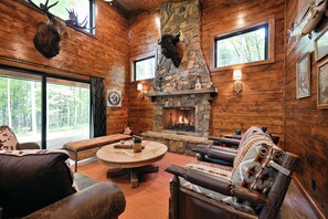 Interior - Stylish Signature Lodge, nestled in the Forest, with Teal Lake views (Hayward)