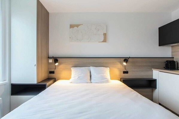 1 bedroom, iron/ironing board, travel cot, WiFi