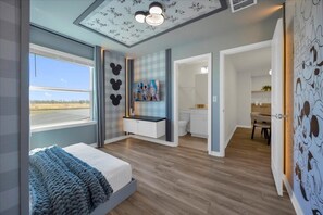 10 bedrooms, iron/ironing board, WiFi, bed sheets