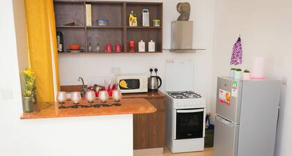 Skyline Villa
>>>Close to Airport, Swimming Pool, Gym!