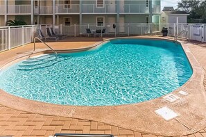 Pool - Gulfview II Unit 325 ~ Gulf View ~ Sleeps 6 (Miramar Beach)