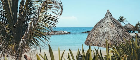 Liegestühle, Strandtücher