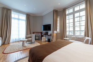 Deluxe Room, Balcony - Hôtel des Arts (Angoulême)