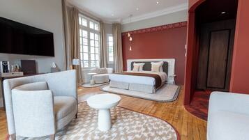 Deluxe Suite, Balcony