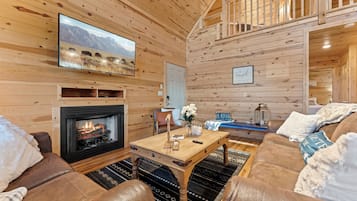 Una Smart TV, una chimenea