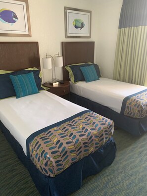 2 habitaciones, tabla de planchar con plancha, wifi y ropa de cama