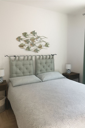 4 bedrooms, iron/ironing board, travel crib, WiFi