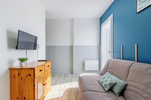 Fernseher, Tischtennisplatte