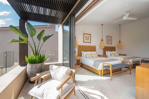 4 bedrooms, desk, travel cot, WiFi