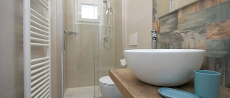 Regadera y bidet