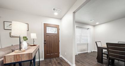 Brazil Retreat come relax in this beautiful spacious home.