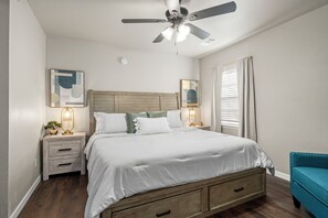 4 dormitoris, planxa i posts de planxar, wifi gratuïta i roba de llit 