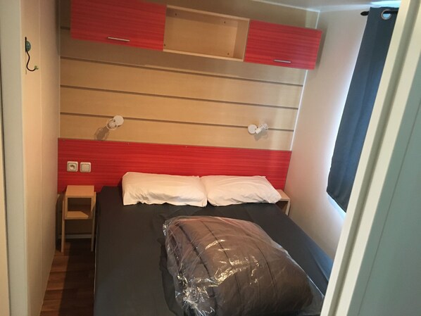 3 bedrooms, WiFi - Mobile home rental at Camping NOVELA in Port La Nouvelle 11210 : season 2025 (Port-la-Nouvelle)