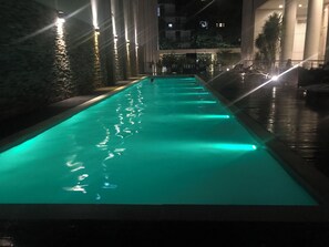 Outdoor pool, a heated pool - Palermo Soho Buenos Aires, Full Amenities! Enjoy the shows at Movistar Arena St (Buenos Aires)