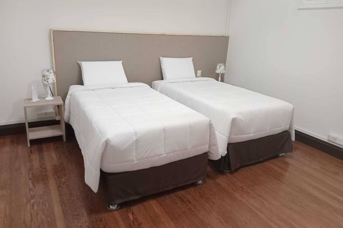 1 bedroom, premium bedding, free WiFi, bed sheets
