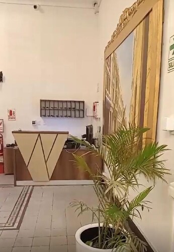 Hospedaje Colville a 1 cuadra de Plaza Mayor de Lima