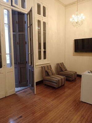 Presidential Suite, 1 King Bed, Balcony, City View