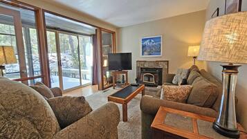 House, 2 Twin Beds (Mountain View Lodge 2) | Living area