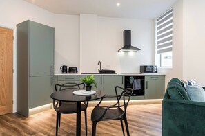 Studio, flere soverom | Spisestue