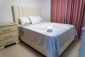 3 bedrooms, iron/ironing board