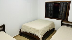 3 chambres, fer et planche à repasser, Wi-Fi