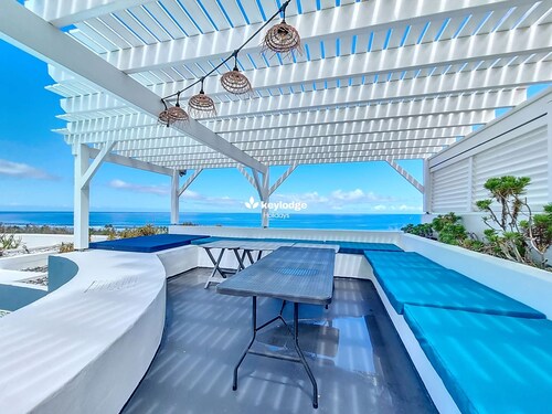 Villa Bleue - 227m² with swimming pool and sea view - Saint-Gilles-Les-Bains