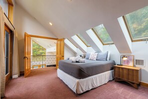 3 chambres, bureau, fer et planche à repasser, lit parapluie