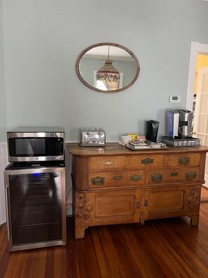 فطور أوروبي مجانًا يوميًا