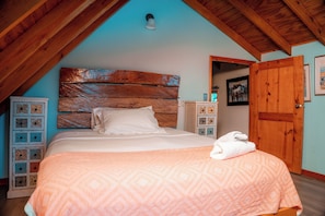 3 chambres, fer et planche à repasser, Wi-Fi, draps fournis