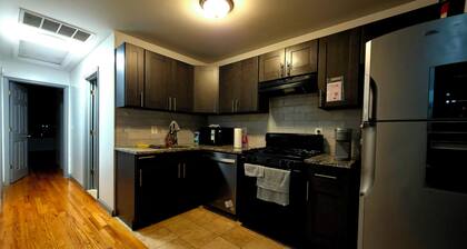 Charming 3-bedroom apartment with AC, WiFi in delightful Jersey City
