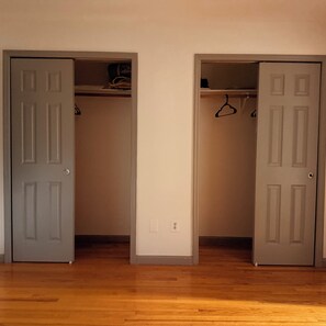 Interior - Charming 3-bedroom apartment with AC, WiFi in delightful Jersey City (Jersey City)