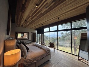 In-room safe, free WiFi, bed sheets - Serenzzo Hotel & Cuisine (Tapalpa)