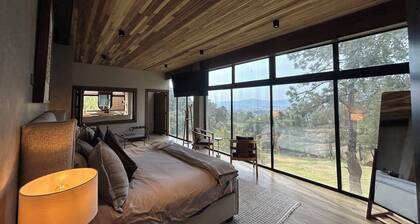 Serenzzo Hotel & Cuisine