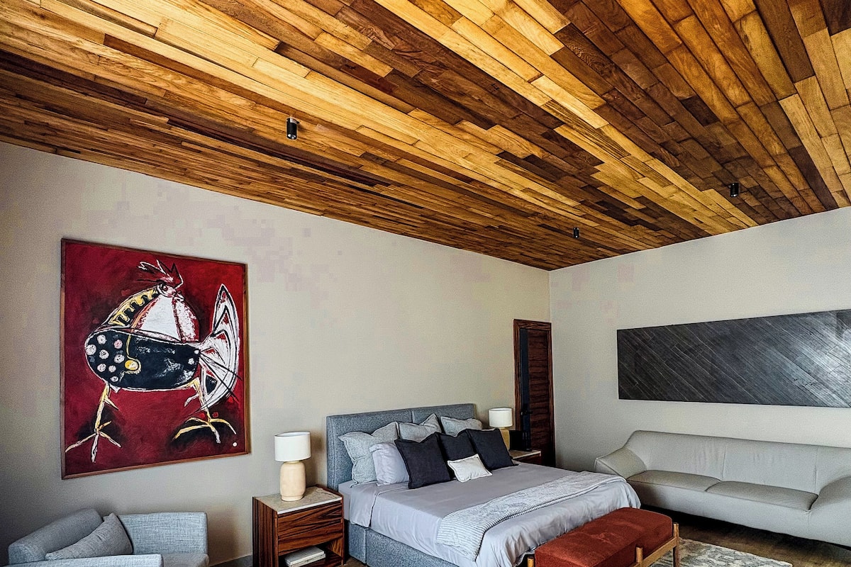Chambre Junior | 1 chambre, coffre-fort, accès au Wi-Fi (inclus), literie fournie