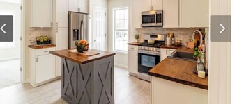 Spacious 5-bedroom house in delightful State College 3 miles to Beaver Stadium