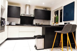 Fridge, microwave, oven, dishwasher