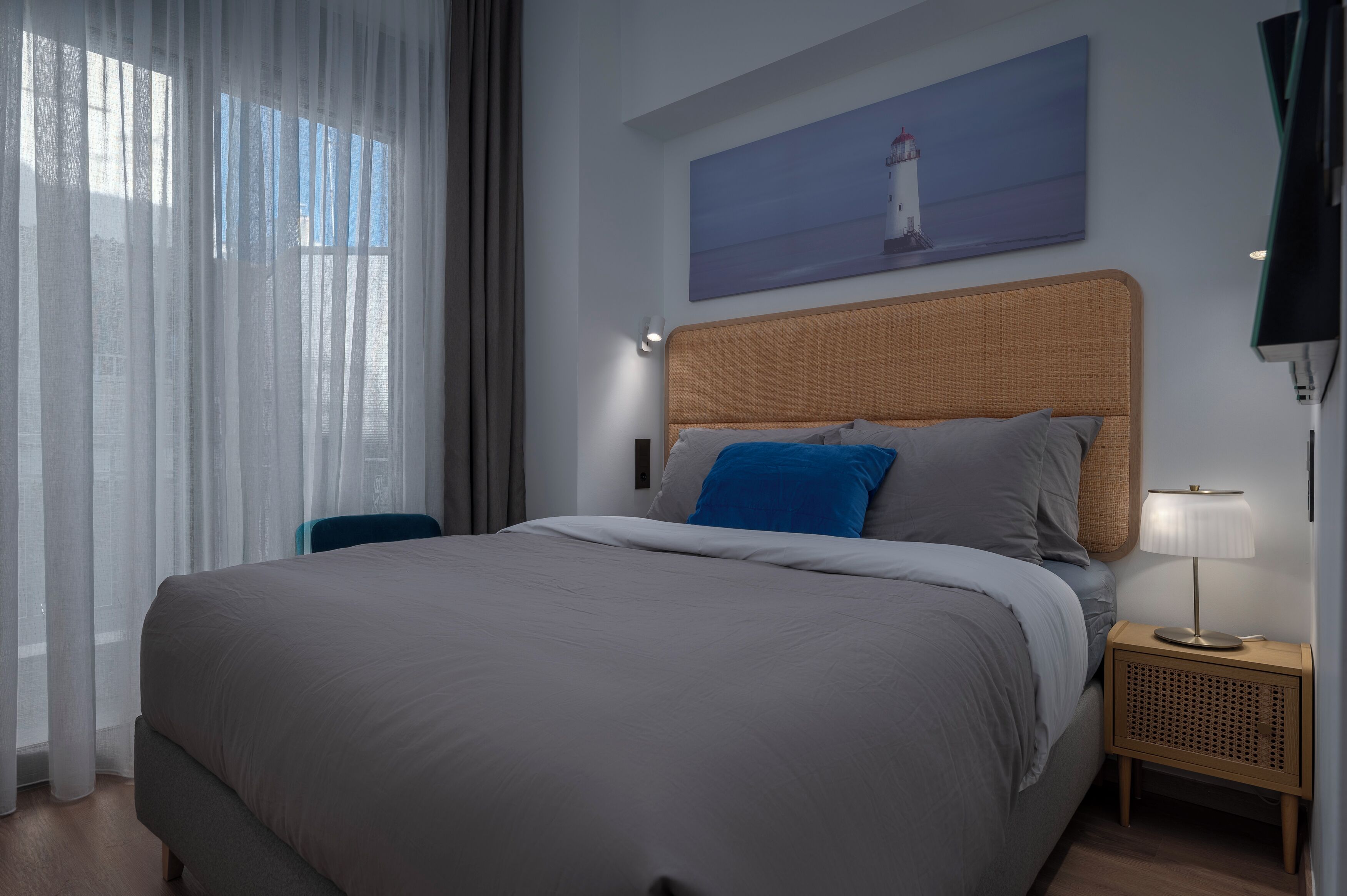 1 Schlafzimmer, Zimmersafe, Schreibtisch, Bügeleisen/Bügelbrett