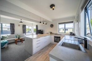 Fridge, microwave, dishwasher, coffee/tea maker