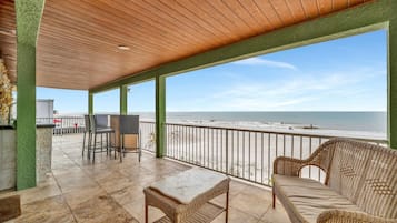 Luxury-Penthouse, Meerblick | Terrasse/Patio