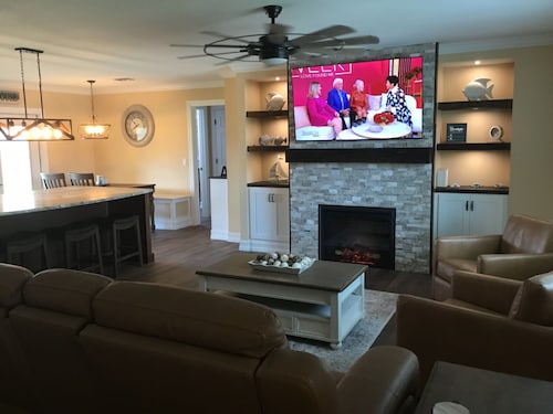 Paradise palms 3