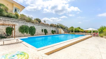 Piscina all'aperto