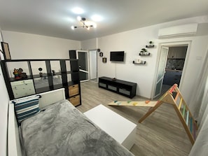 1 chambre, fer et planche Ă repasser, Wi-Fi, draps fournis