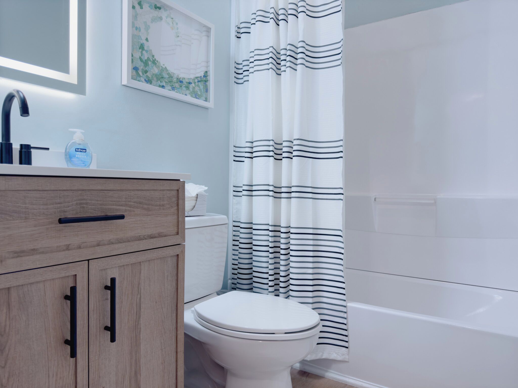 Hårføner, håndklær, såpe og sjampo