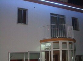 Fachada del alojamiento