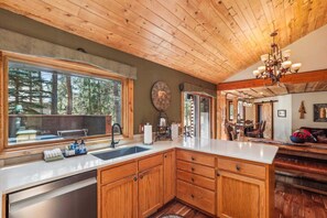 House, Multiple Beds (Malheur 19) | Private kitchen - Malheur 19 (Bend)
