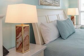 1 bedroom, bed sheets
